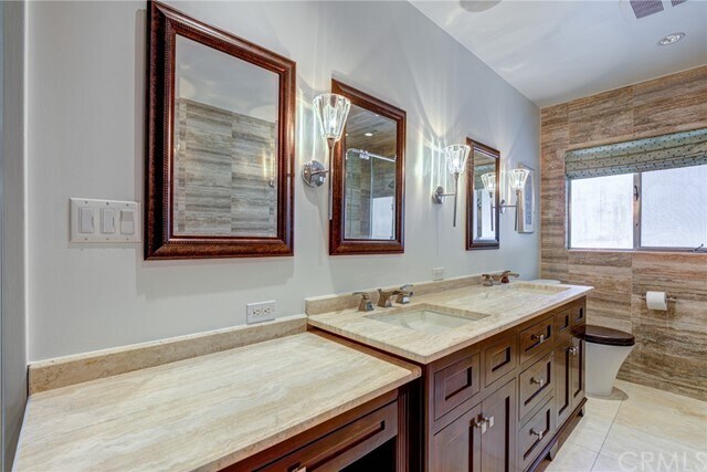 Building Photo - 2740 Hutton Dr