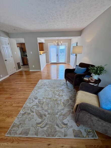 Building Photo - 808 Olde Pioneer Trail