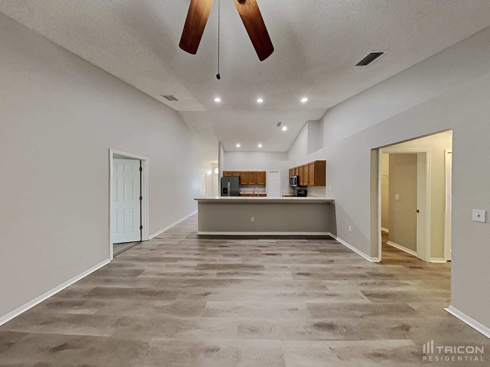 Building Photo - 820 Mountbatten Ln