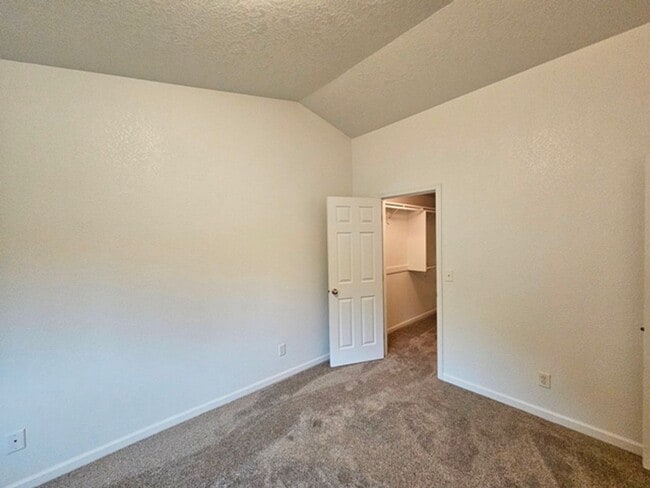 Building Photo - 3Bd/2Ba Single Story Home-Available to view beginning 4/27/2026!