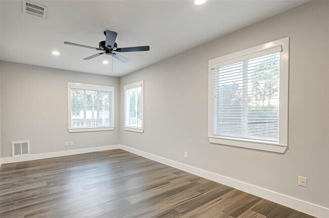 Building Photo - 2509 Maroneal St