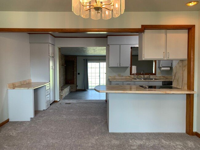 Building Photo - Property on approx 1 acre with lots of upd...