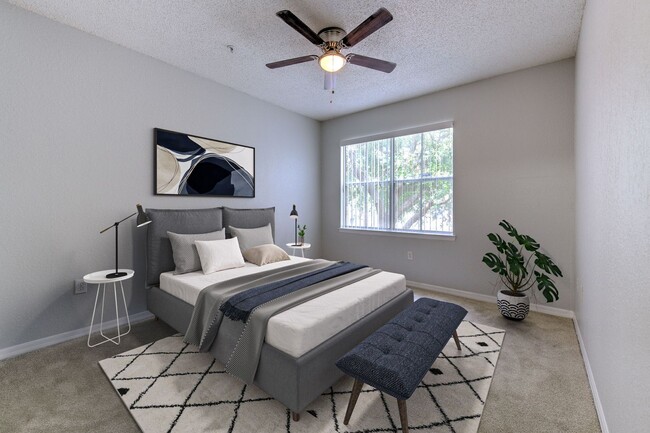 Building Photo - Very nicely upgraded  2bed/2bath 2nd floor...