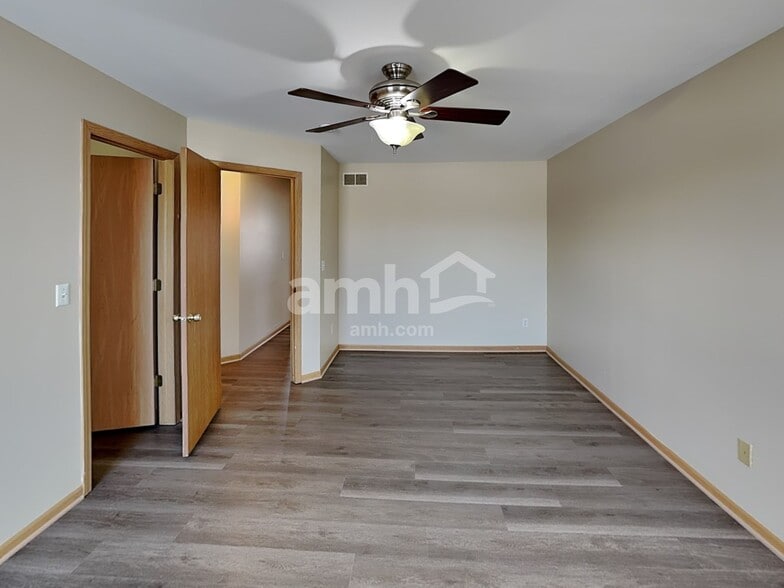 Building Photo - 1482 Sunflower Dr