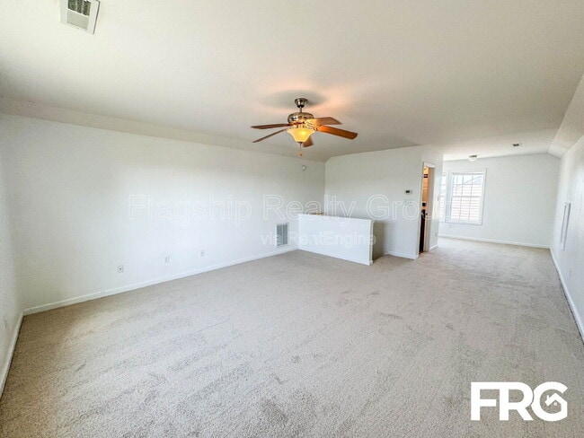 Building Photo - 1021 Jade Ln