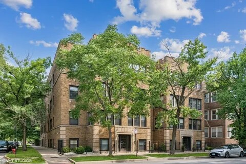Building Photo - 1456 W Addison St