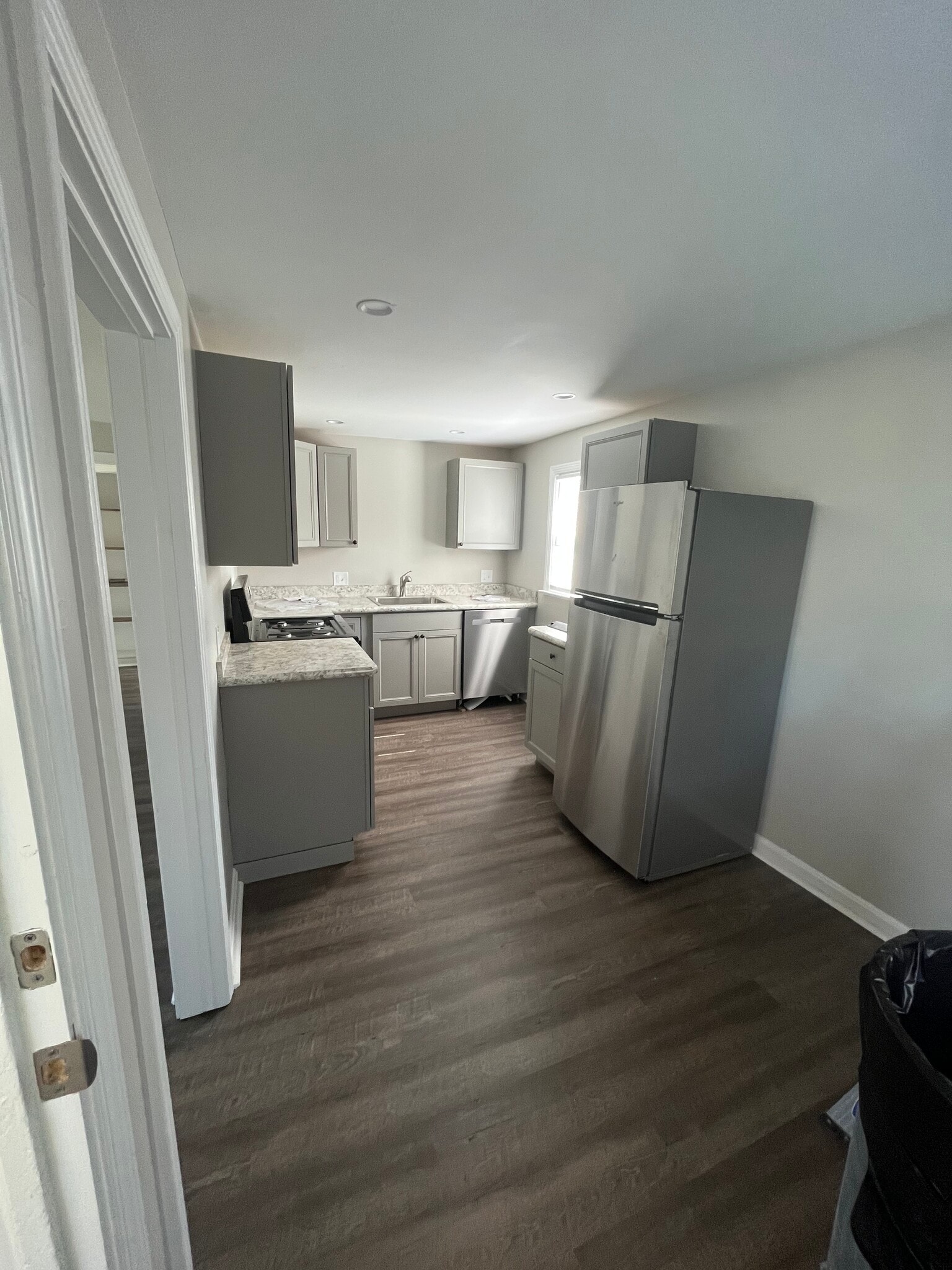 Kitchen - 24730 Lake Shore Blvd