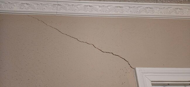 Building Photo - 1200 E Franklin St