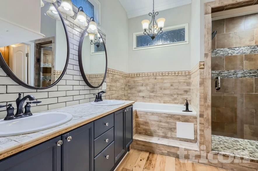 Building Photo - 1668 Woodland Dr