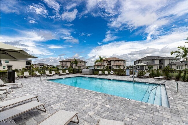 Building Photo - 16524 Kingwood Ln