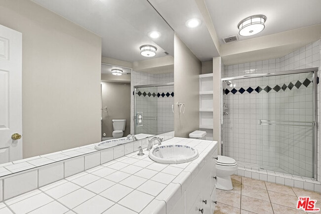 Building Photo - 3540 Berry Dr