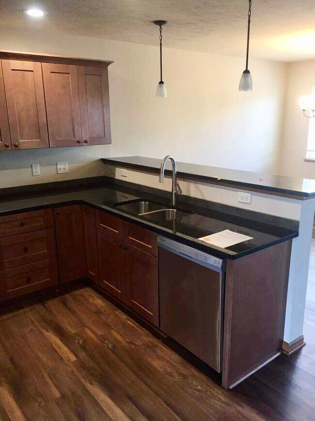 Building Photo - 9052 Tumbleweed Dr