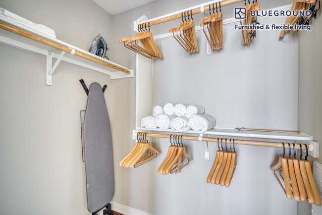 Building Photo - 1717 Toomey Rd