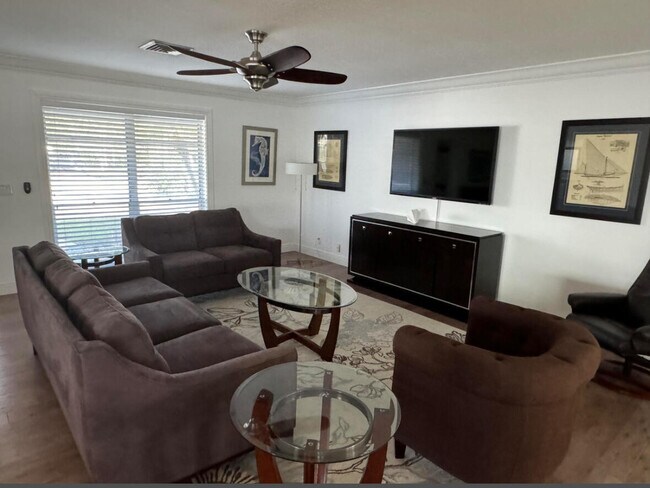 Building Photo - 954 Marlin Cir