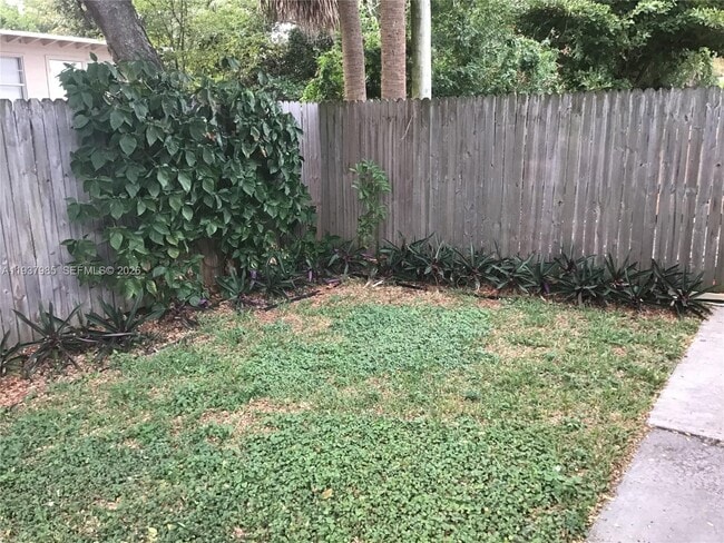 Building Photo - 429 49th St