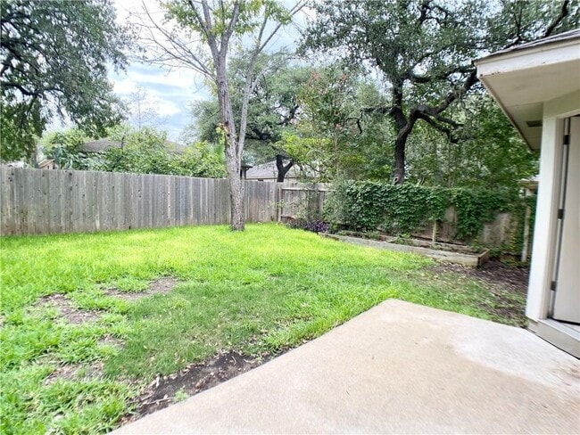 Building Photo - 5801 Fitchwood Ln