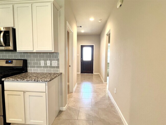 Building Photo - 21026 Albany Landing Ln