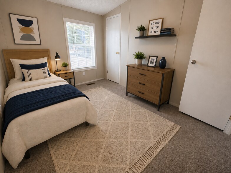 Building Photo - 38010 St Tropez Dr
