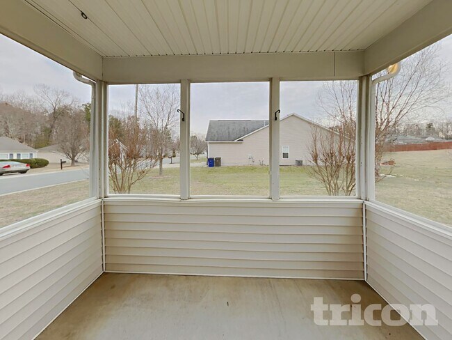 Building Photo - 401 Tortoise Ln