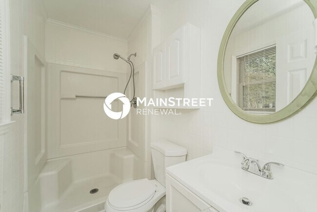 Building Photo - 3 Bedroom Pet-Friendly Home in Gastonia, NC with Main Street Renewal