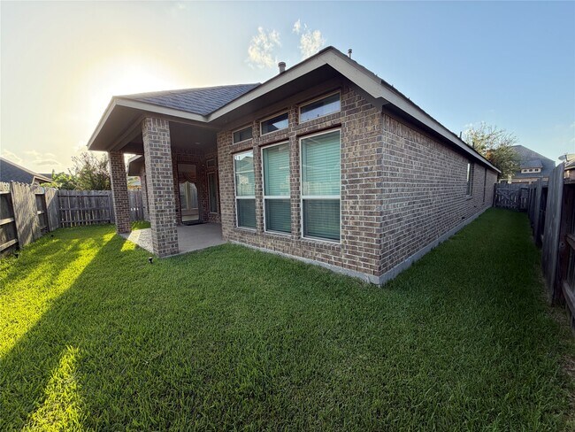 Building Photo - 3319 Sky Run Ct