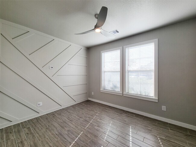 Building Photo - 31402 Conover Dr