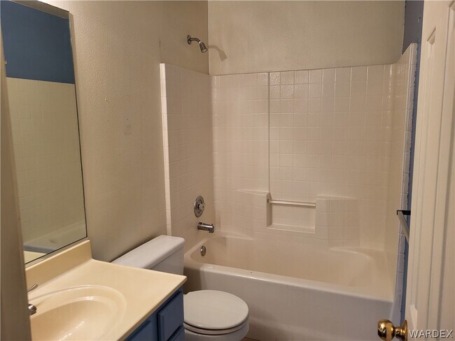 Building Photo - 9842 S Phoenix Dr