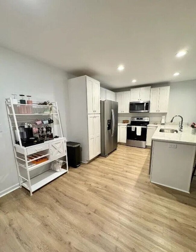 Building Photo - 177 S Spring View Dr