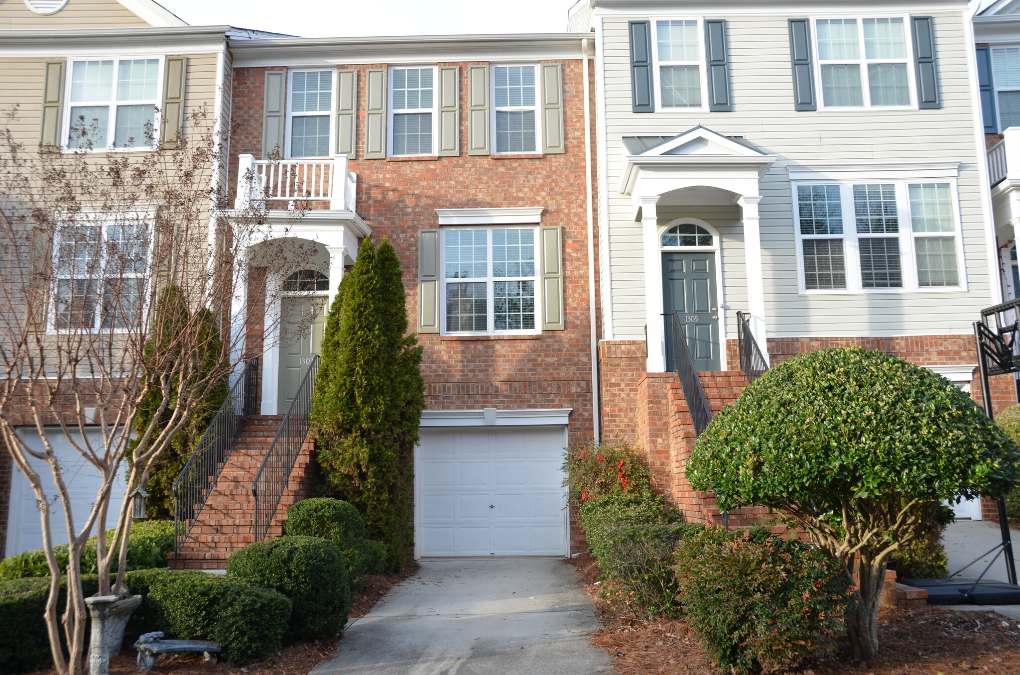 Front View - Single Car Garage and Drive Way - 1303 Greychurch Way