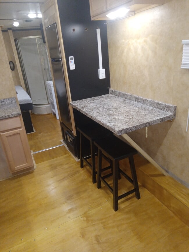 Building Photo - 5250 US-441