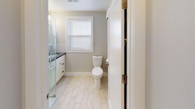 Building Photo - 5649 11th Ave NE