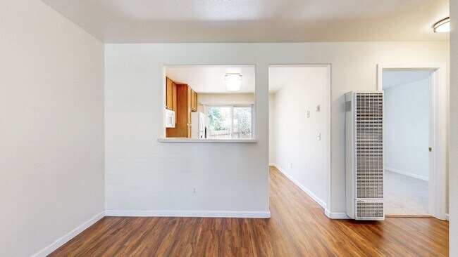 Building Photo - 1211 Hidden Creek Pl