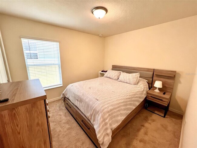 Building Photo - 2727 Mdw Strm Wy