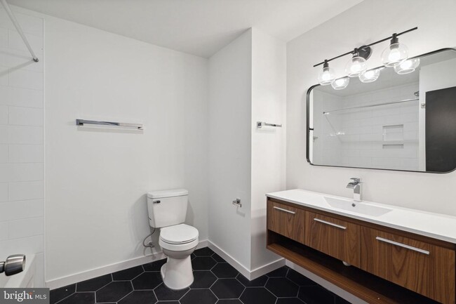 Building Photo - 5633 Warrington- New Construction 3 Bedroo...