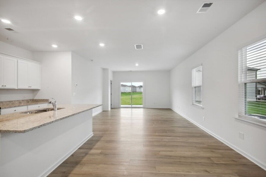 Building Photo - 3853 Rustic Barn Wy