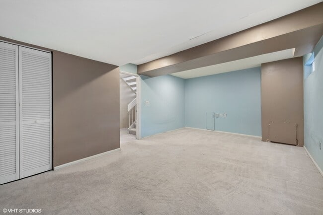 Building Photo - 1930 Songsparrow Ct