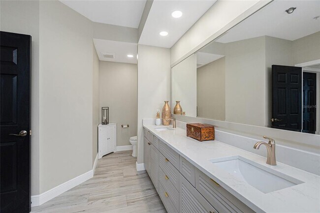 Building Photo - 3313 Sunset Key Cir