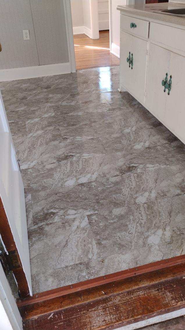 Building Photo - 2725 Carson Ave