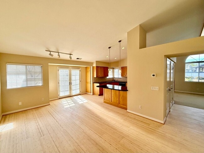 Building Photo - Kellogg School District Home with pool and tennis court access