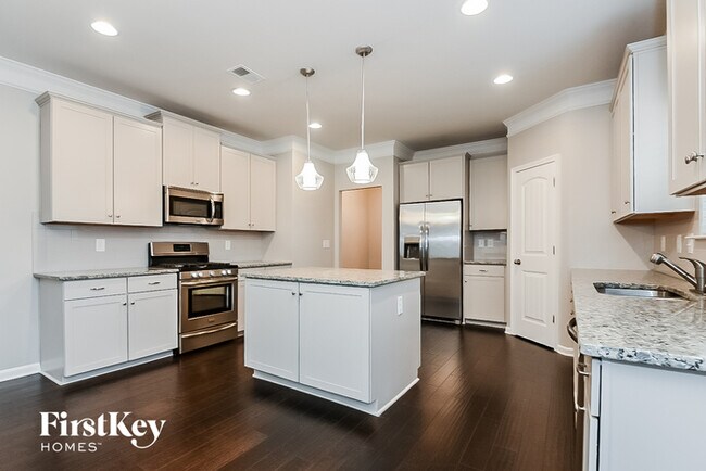 Building Photo - 118 Cherokee Reserve Cir