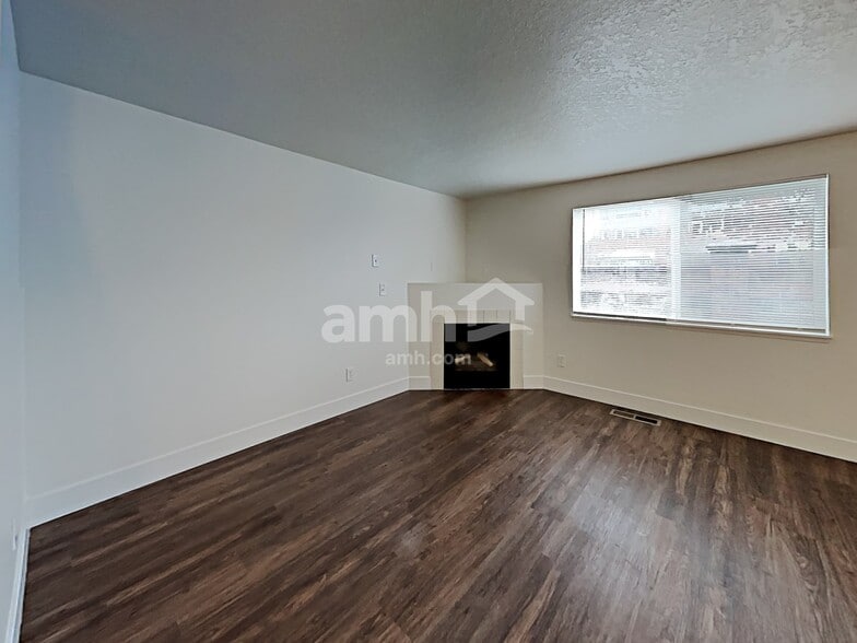 Building Photo - 16986 SW Steele Way