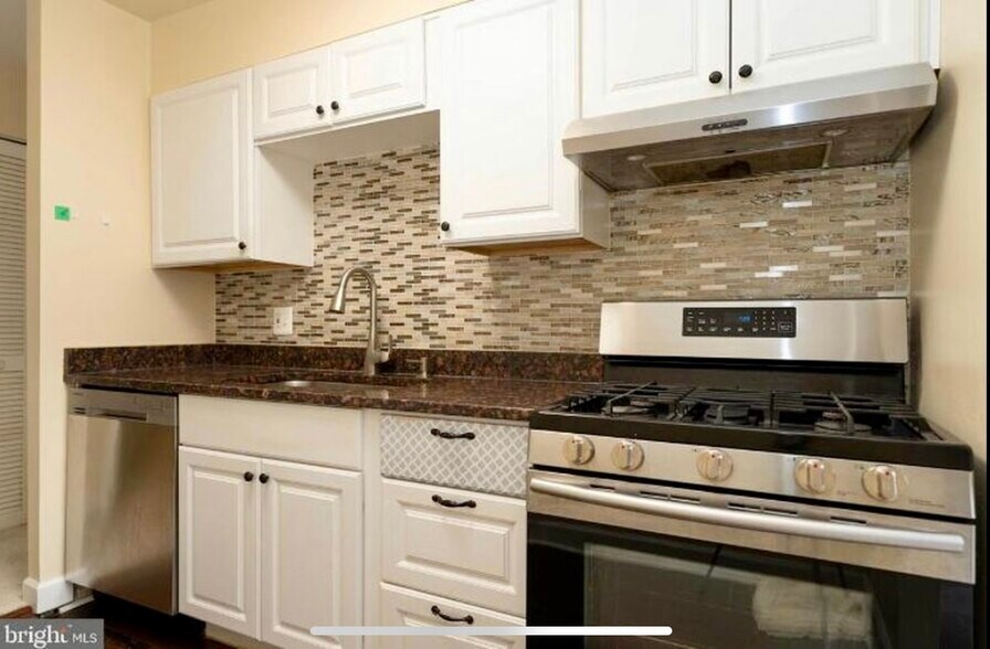 Building Photo - 8312 Tobin Rd