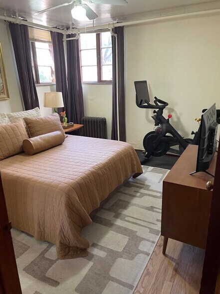 Bedroom - 1605 St Paul St