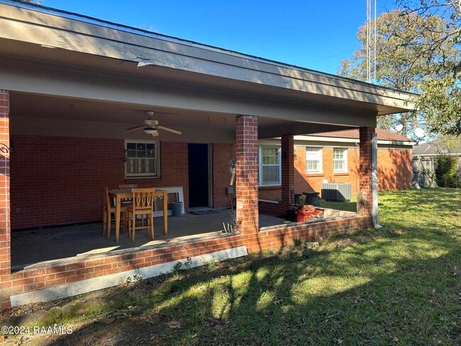 Building Photo - 1519 Jasmine Dr