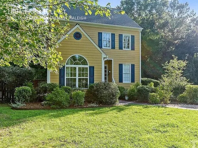 Primary Photo - 1604 Farm Hill Ct