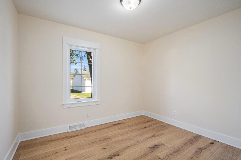 Building Photo - 506 W Morgan Ave