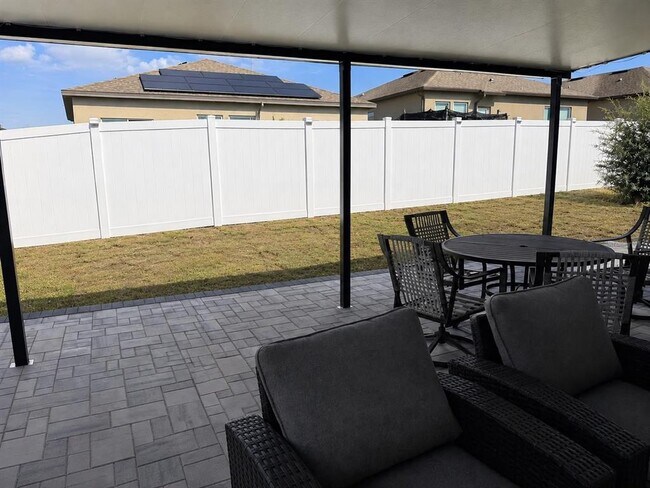 Building Photo - 1027 Aerides Wy