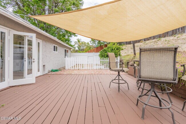Building Photo - 6894 N Auburn Cir