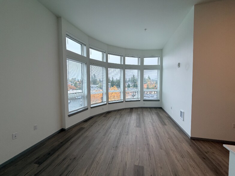 Primary Photo - 2950 NE 11th St