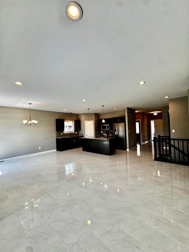 Building Photo - For Rent Beautiful 4 bedroom 3 bathroom 3 attached car garage!
